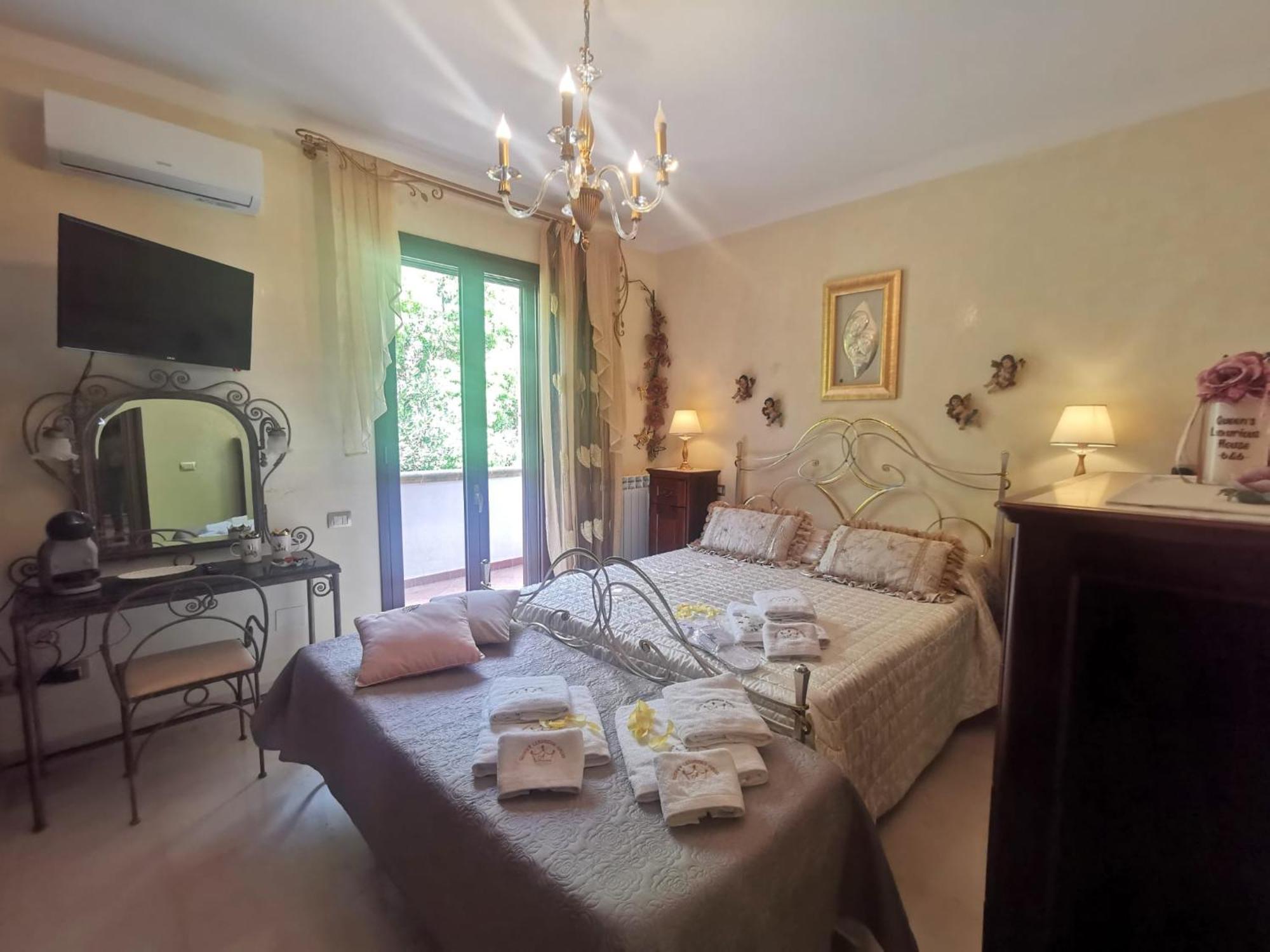 Queen'S Luxurious House Gallipoli Eksteriør billede